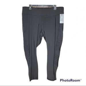 NEW LegEnd Infinity Moto 7/8 Pocket Leggings  Black  SIZE 1X